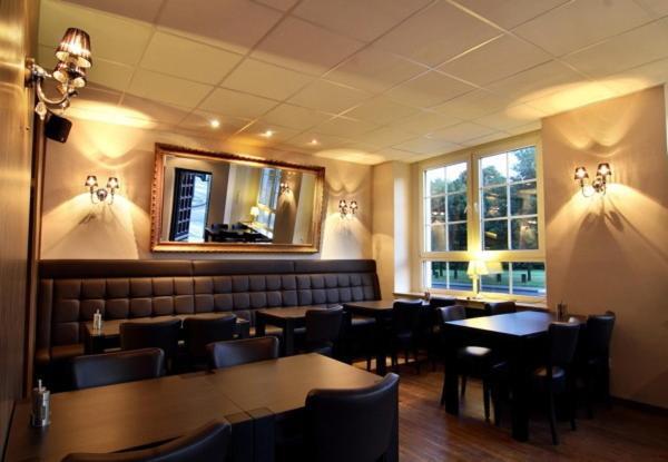 Hotel Restaurant Zum Loewen Duisburg Exterior foto